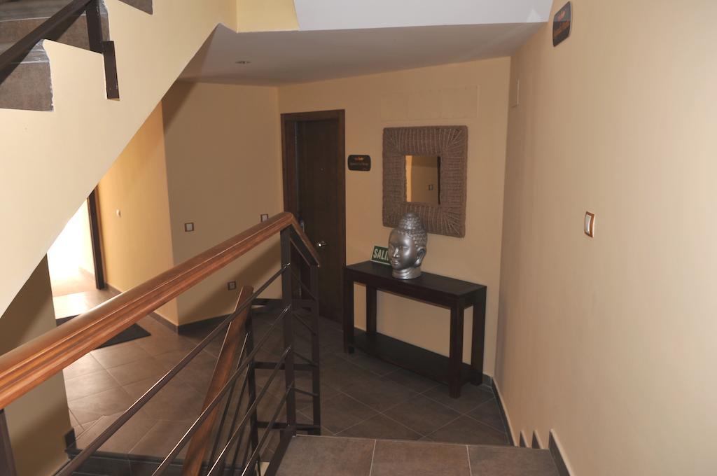 Edificio Reyes Daire La Adrada Dış mekan fotoğraf