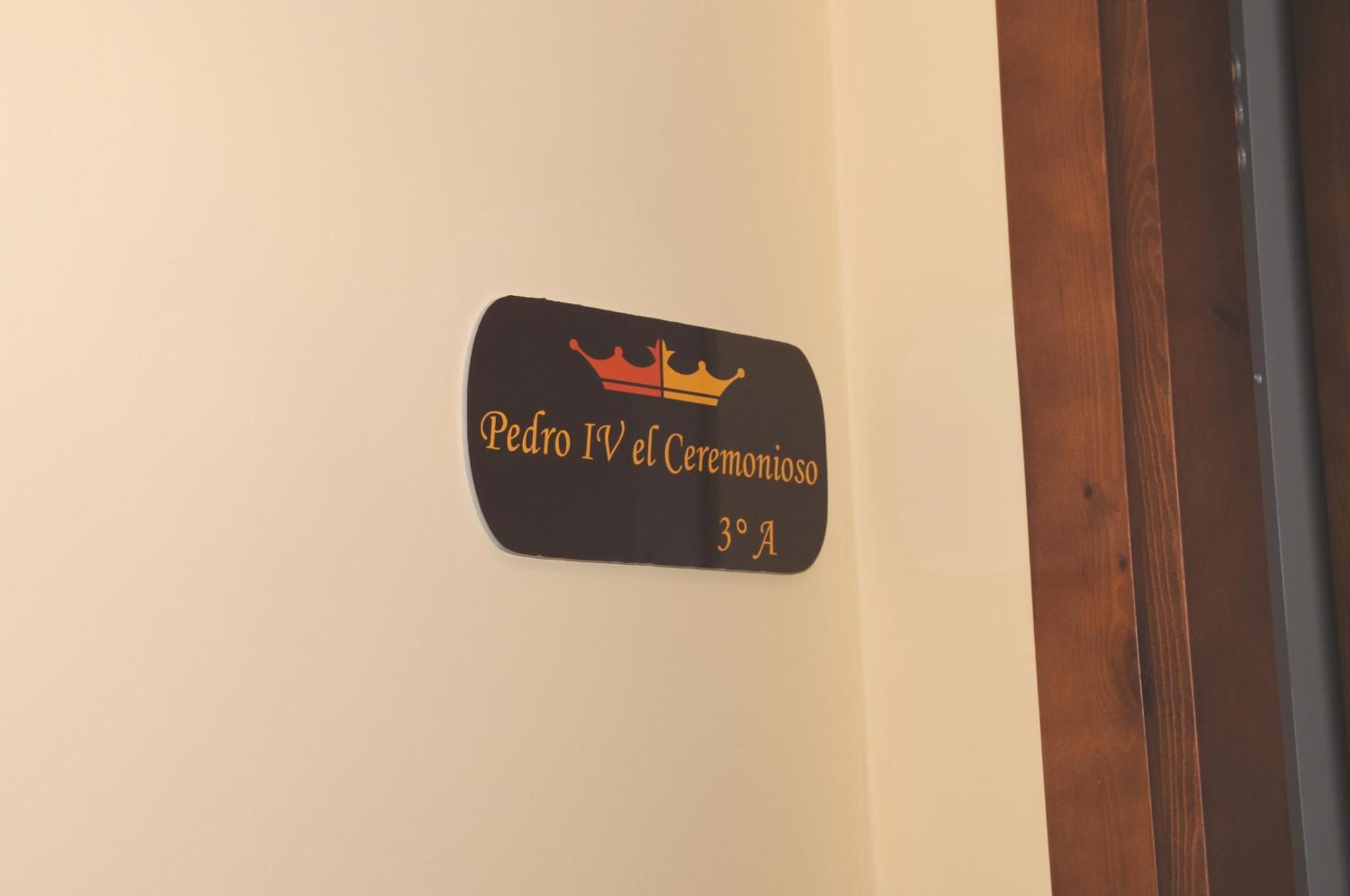 Edificio Reyes Daire La Adrada Dış mekan fotoğraf